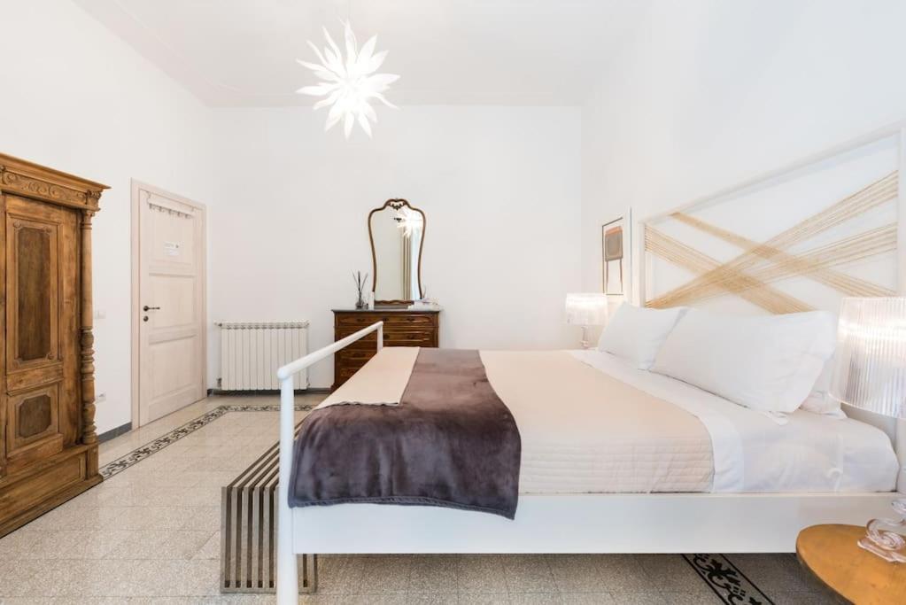 Modern Comfort, Poetic Charm Рим Экстерьер фото